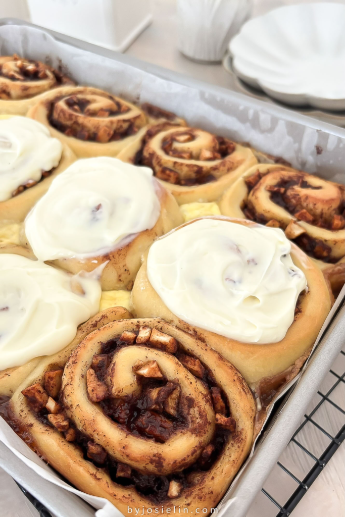 APPLE PIE CINNAMON ROLLS