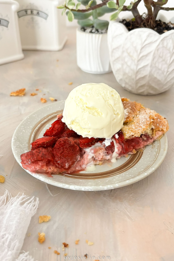 berry cheesecake galette