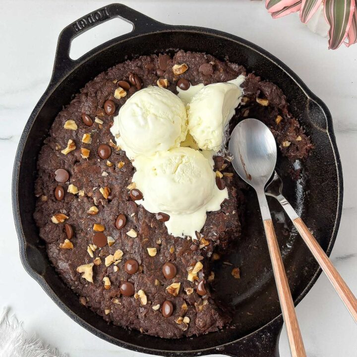 Chocolate Walnut Cookie Skillet